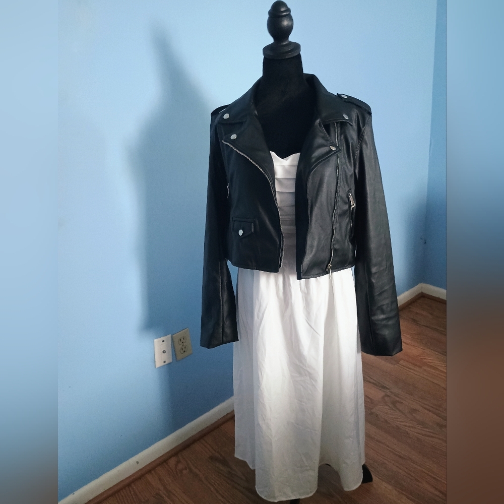 🖤🤍🥈 NWT Bride Of Chucky Costume Knife Choker Dress Jacket Small Halloween